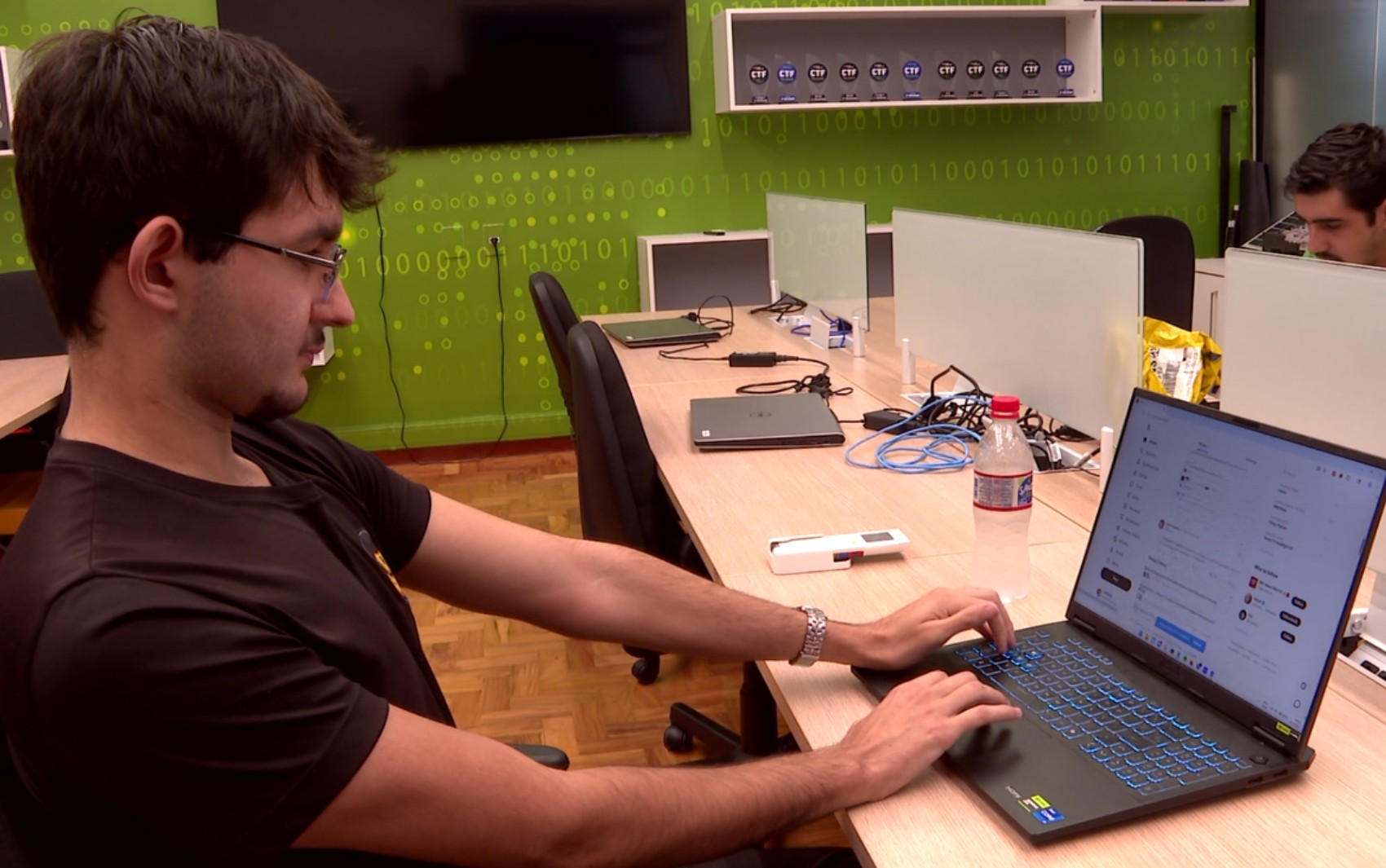 Aluno do Inatel em Minas Gerais descobre vulnerabilidade financeira no X e ganha US$ 5 mil