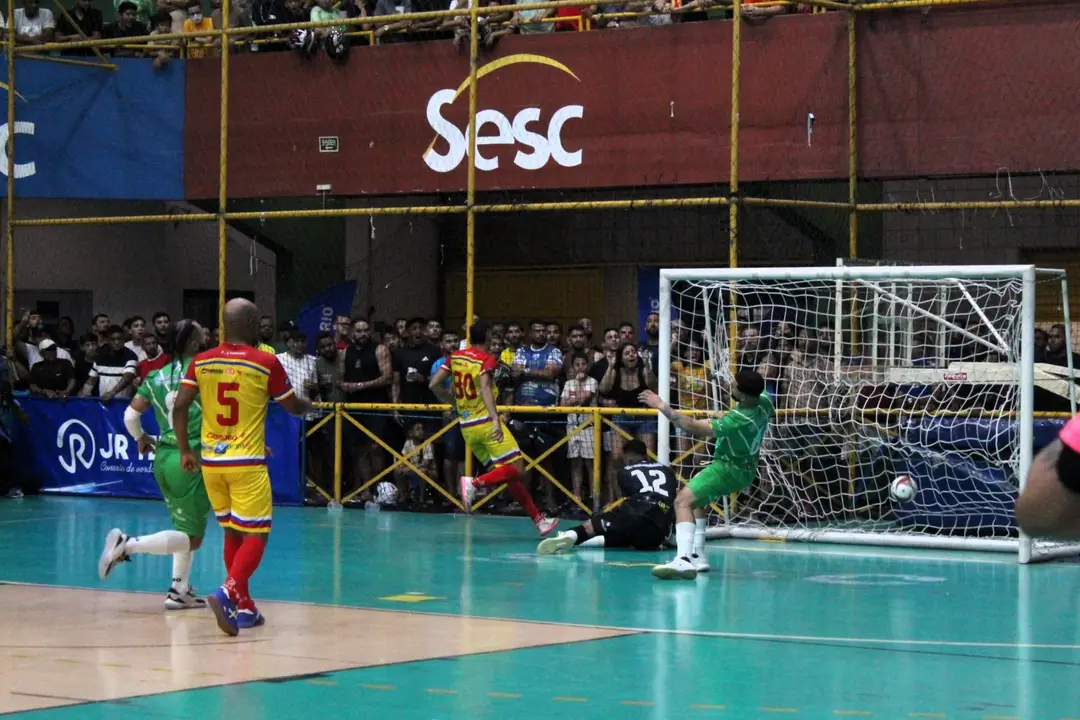 Cabrobó vence Casa Nova e abre vantagem na semifinal da Copa TV Grande Rio de Futsal