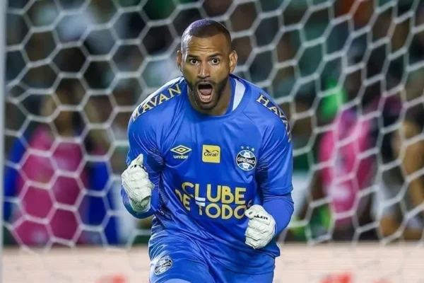 Ancelotti prioriza experiência ao convocar Weverton para a Copa do Mundo