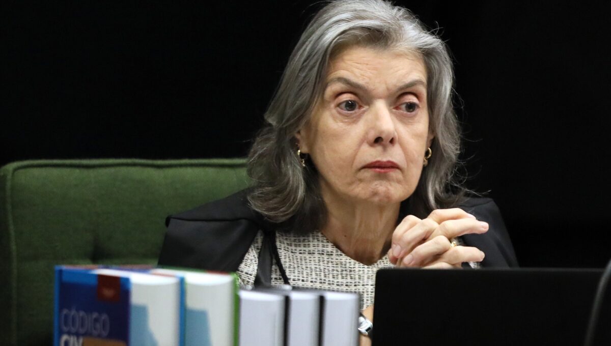 Maioria dos brasileiros defende indicação de mulher para o STF, aponta Datafolha