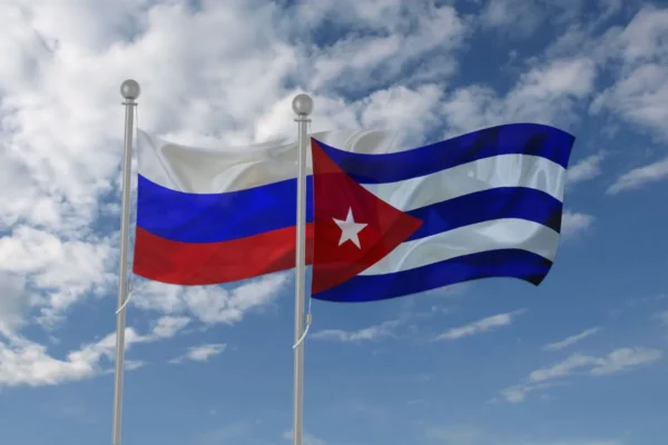 Moscou e Havana mantêm diálogo frequente sobre impacto de bloqueio dos EUA no setor petrolífero