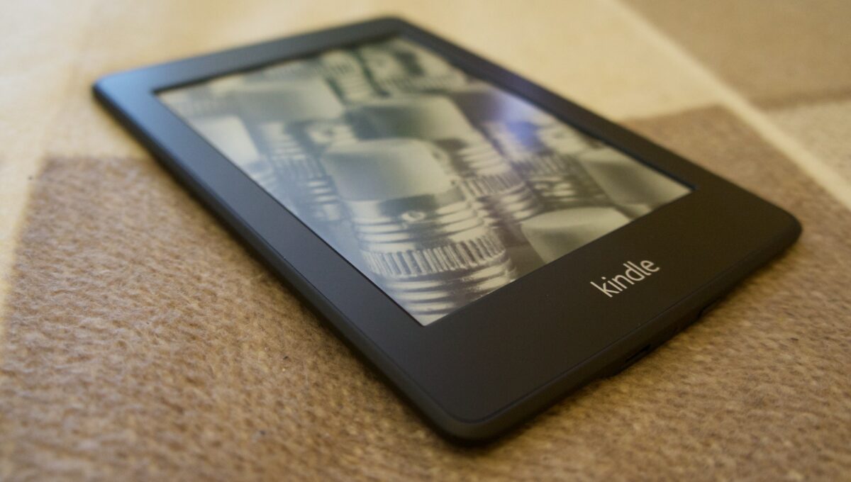 Amazon desativa suporte para Kindles antigos e gera insatisfação entre leitores