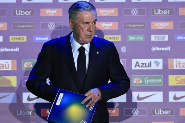 Ancelotti vs. Torcedores: Veja as diferenças na convocação da Seleção para 2026
