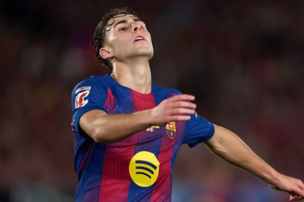 Meio-campista Fermín López passará por cirurgia e está fora da Copa do Mundo