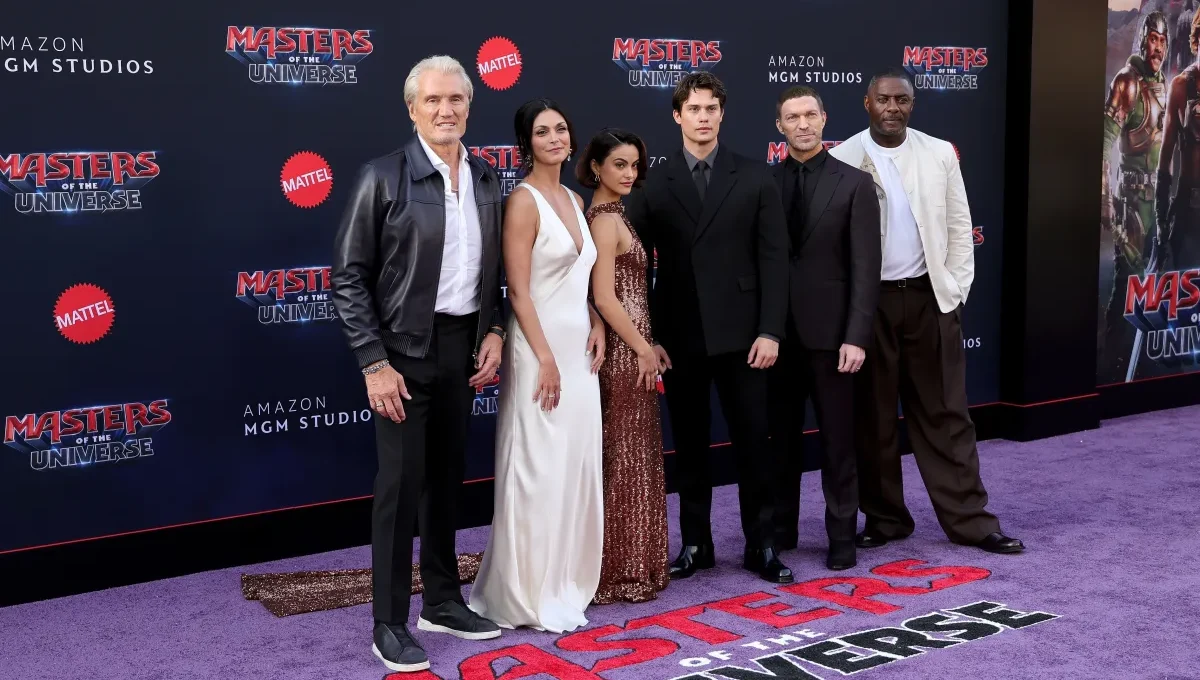 Nicholas Galitzine e Dolph Lundgren celebram encontro de gerações de He-Man em Los Angeles