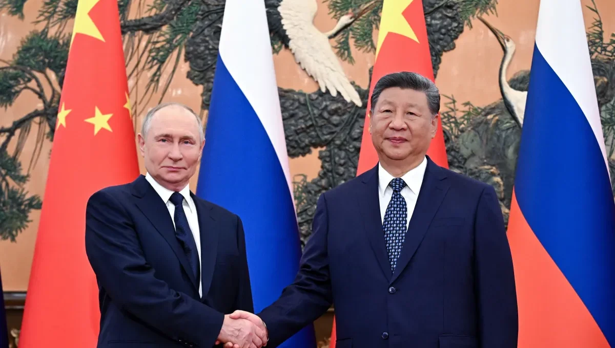 Putin e Xi Jinping discutem nova ordem mundial em encontro estratégico na China