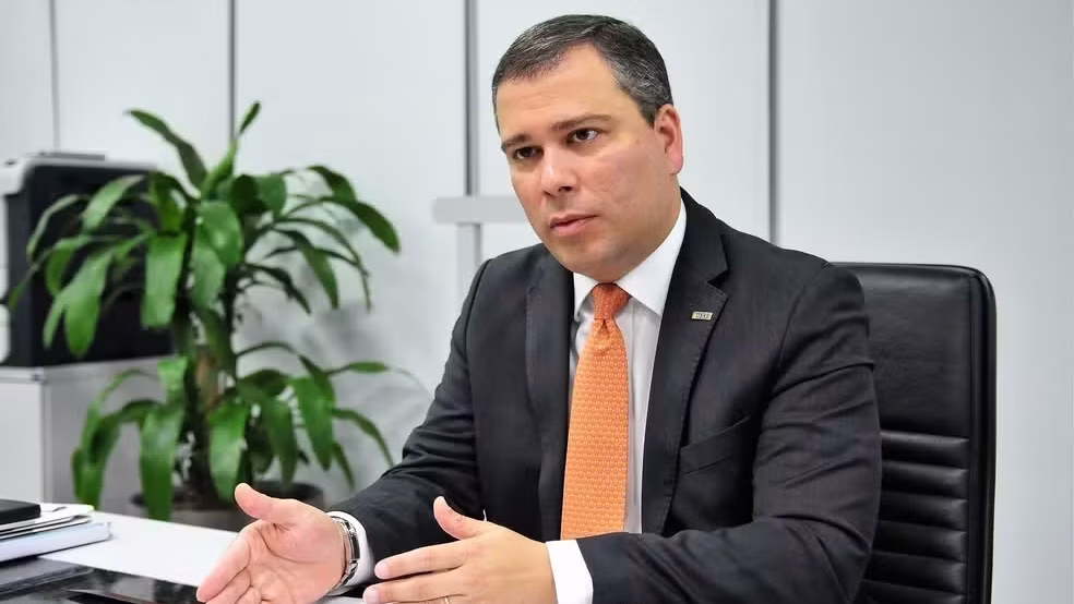 Renúncia de advogado gera incertezas sobre acordo de delação de ex-presidente do BRB