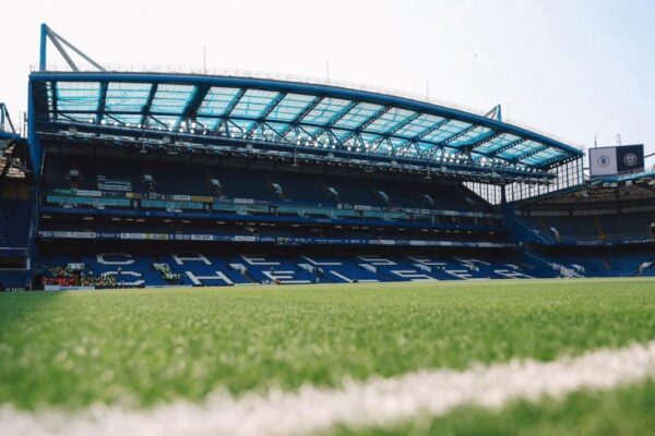 Saiba onde assistir ao clássico Chelsea x Tottenham pela rodada final da Premier League
