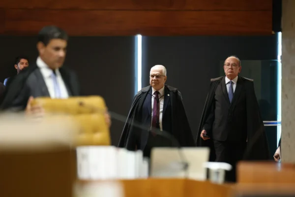 STF retoma julgamento da Ferrogrão após divergência entre Gilmar Mendes e Fachin