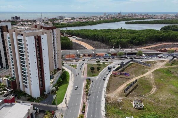 Aracaju altera fluxo de veículos no Complexo Viário Maria do Carmo a partir de sábado