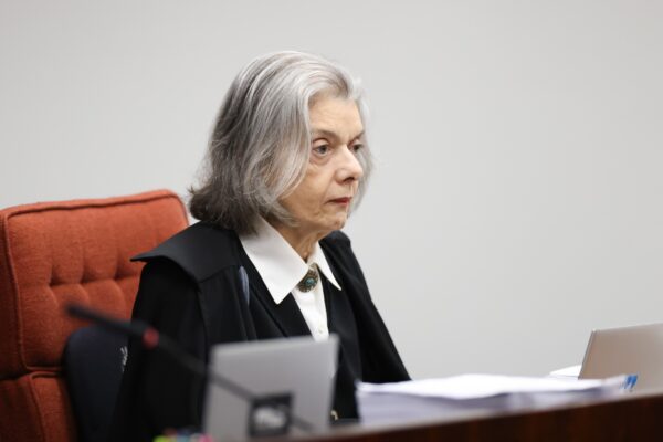 Cármen Lúcia defende inconstitucionalidade de alterações que flexibilizam a Lei da Ficha Limpa