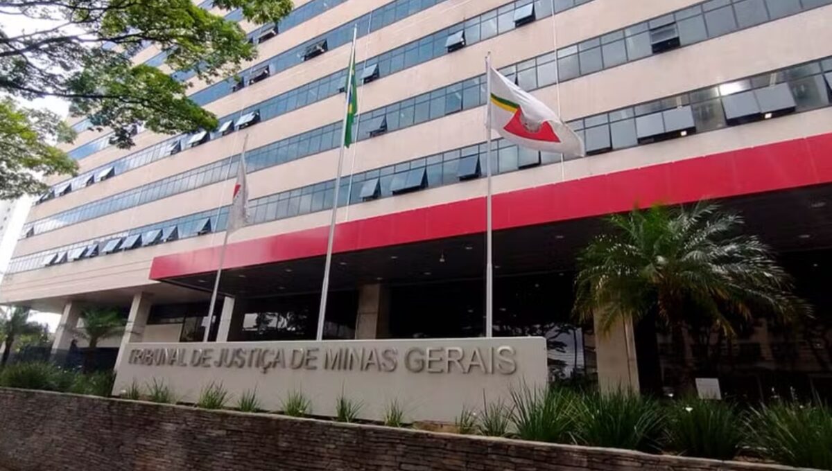 Justiça de Minas Gerais condena vendedor a indenizar homem preso por engano após comprar veículo