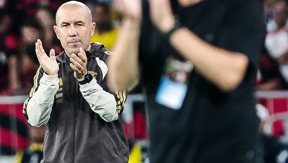 Leonardo Jardim exalta Pedro e analisa confronto com Palmeiras após classificação do Flamengo