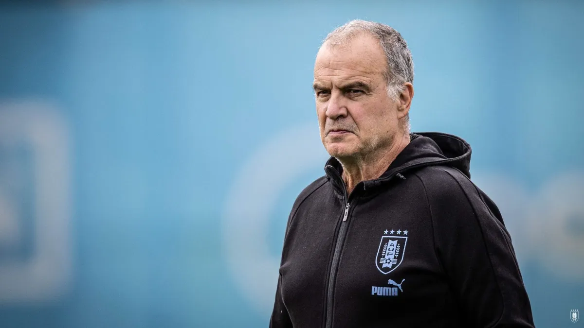 Marcelo Bielsa anuncia saída da Seleção do Uruguai após a Copa do Mundo de 2026