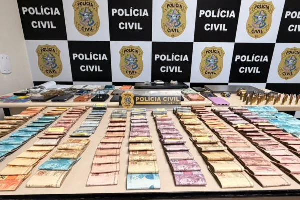 Operação Estado Presente prende 37 suspeitos e apreende R$ 62 mil no Espírito Santo