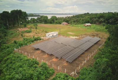 Vila indígena Três Unidos no Amazonas ganha sistema de energia solar após três décadas